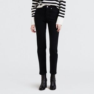 Levi’s Premium Wedgie Straight Fit- Black 26